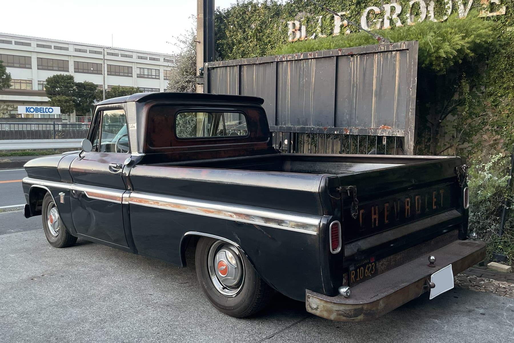 1964_chevrolet_c10_02.jpg